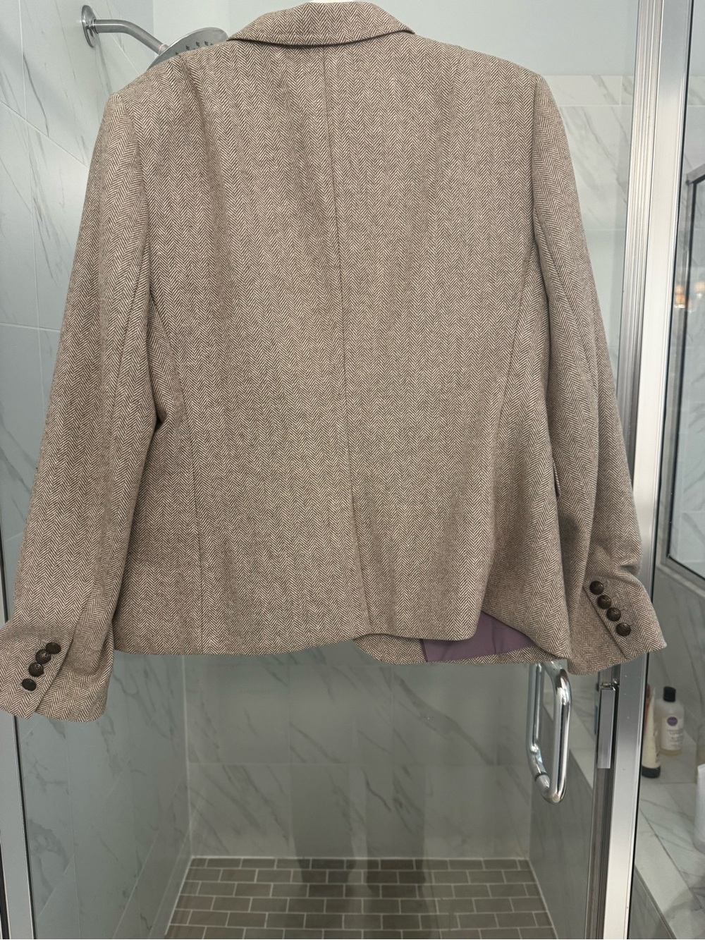 Banana Republic Women’s Taupe Herringbone Blazer with Purple Lining - Picture 5 of 5